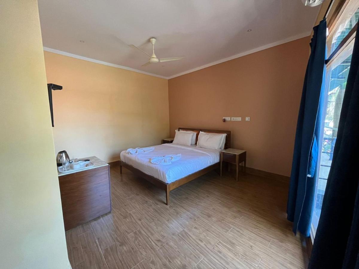 Rococco Ashvem Hotel Мандрем Екстериор снимка