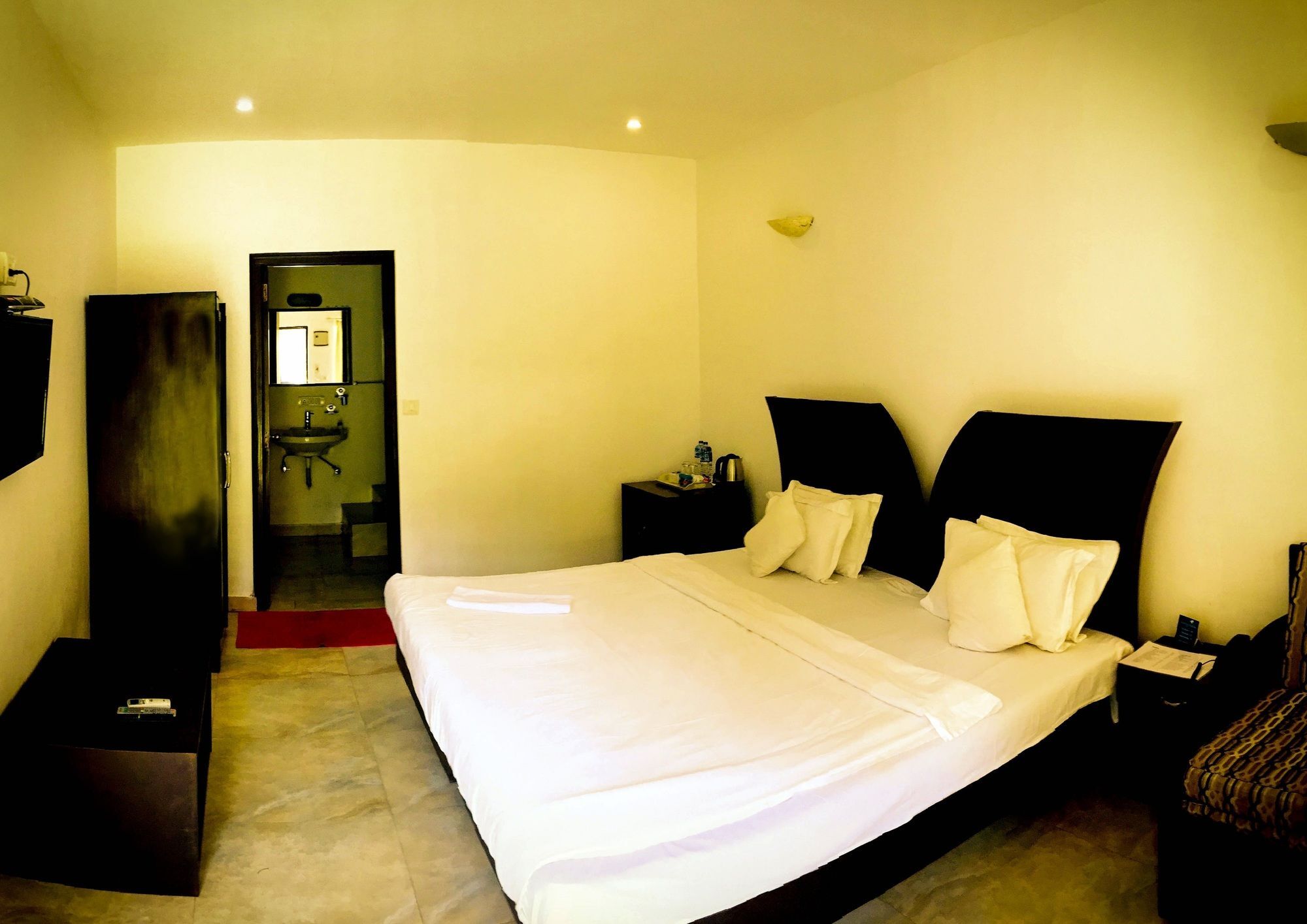 Rococco Ashvem Hotel Мандрем Екстериор снимка